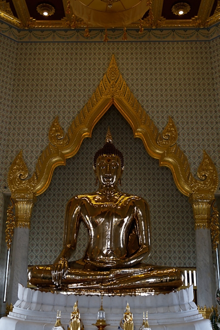 Wat Traimitr-NOV13-024